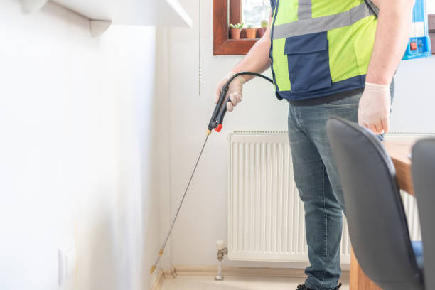 Best Commercial Pest Control Services  in Dakota Dunes, SD